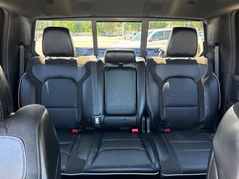 Used 2023 RAM 1500 Laramie AWD/4WD image 40