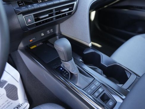 Used 2025 Toyota Camry LE image 27