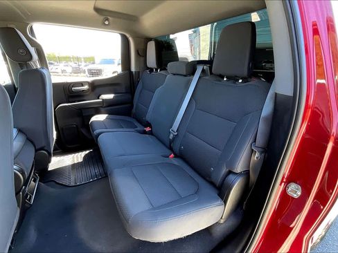 Used 2020 Chevrolet Silverado 1500 Custom w/ Custom Value Package image 17