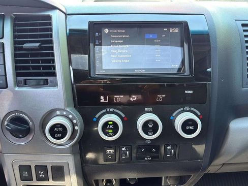 Used 2017 Toyota Sequoia SR5 w/ Premium Package AWD/4WD image 10