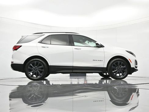Used 2023 Chevrolet Equinox RS w/ RS Leather Package image 40
