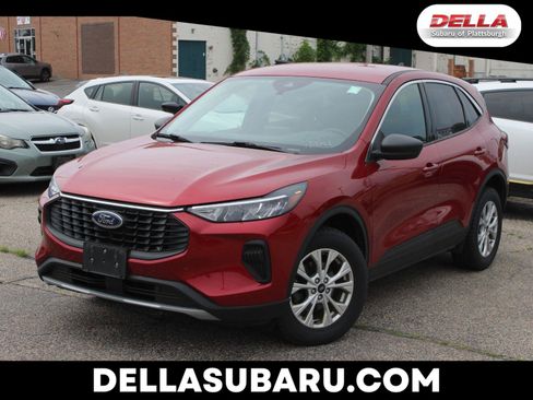 Used 2023 Ford Escape Active AWD/4WD image 1