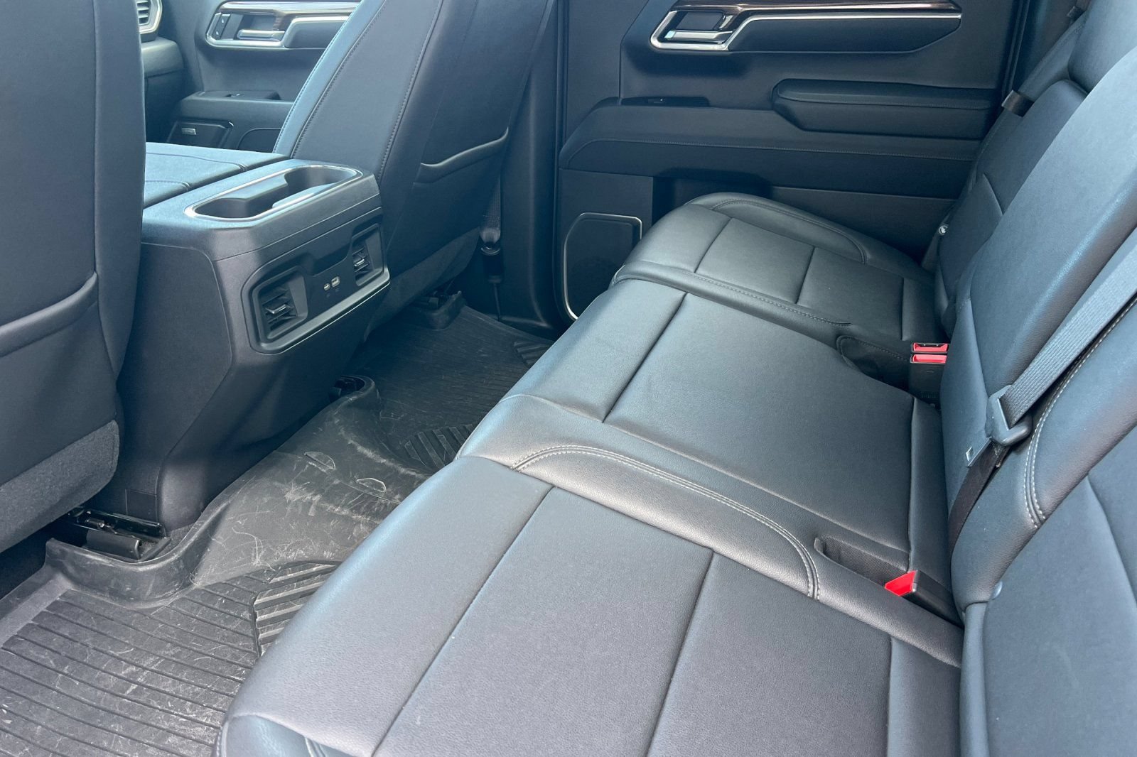 Used 2023 Chevrolet Silverado 1500 LT Trail Boss w/ LT Trail Boss Premium Package AWD/4WD image 13