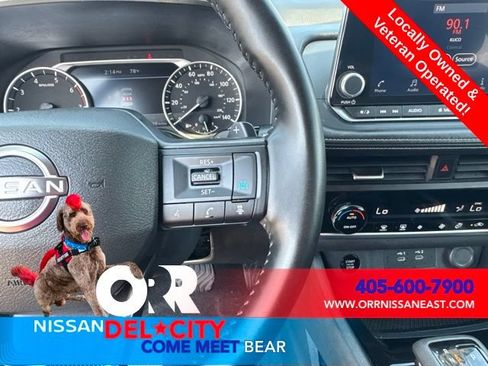 Used 2025 Nissan Rogue SV AWD/4WD image 18