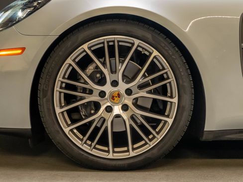 Certified 2023 Porsche Panamera 4 Platinum Edition AWD/4WD image 16