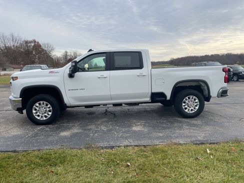 Used 2023 Chevrolet Silverado 2500 LT image 10