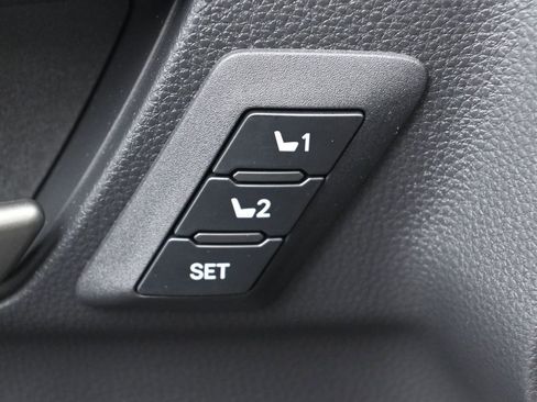 Used 2025 Toyota 4Runner Limited image 16