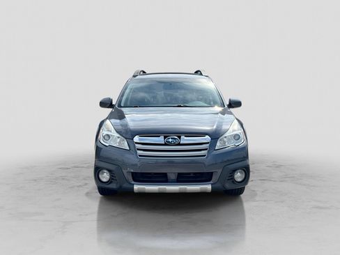 Used 2014 Subaru Outback 3.6R Limited w/ Moonroof Package AWD/4WD image 12