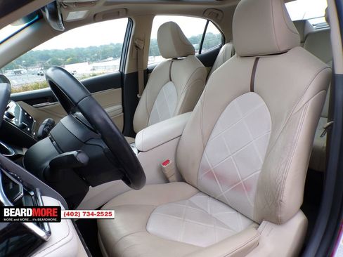 Used 2018 Toyota Camry XSE image 23