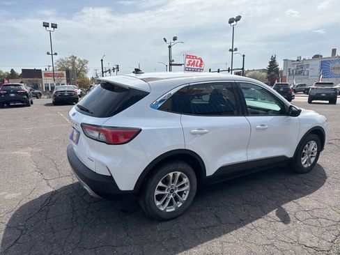 Used 2022 Ford Escape SE AWD/4WD image 9