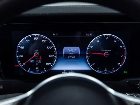Used 2020 Mercedes-Benz E 450 4MATIC Cabriolet image 2