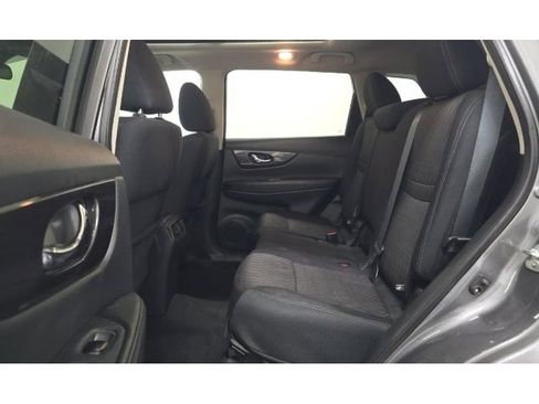 Used 2019 Nissan Rogue SV AWD/4WD image 10
