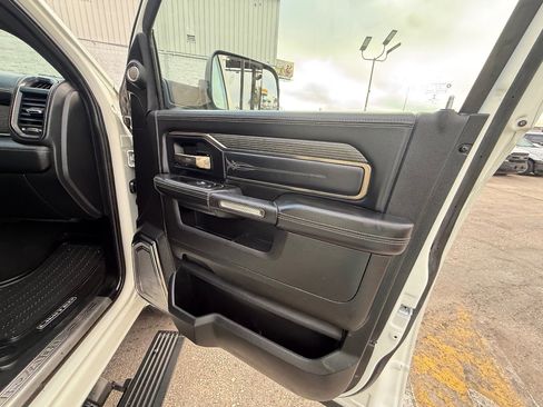 Used 2021 RAM 2500 Limited image 19