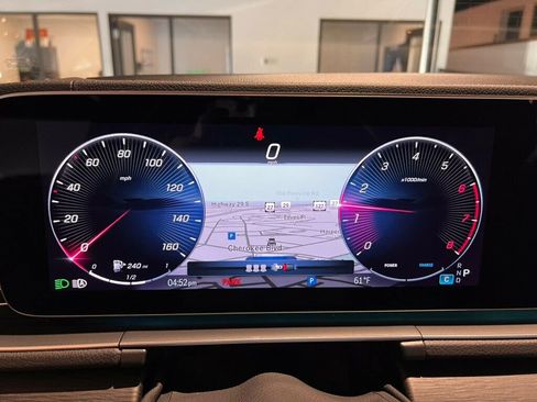 Used 2024 Mercedes-Benz GLE 350 4MATIC image 18