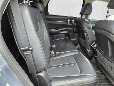 Used 2021 Kia Sorento S w/ Panoramic Sunroof Package AWD/4WD image 16