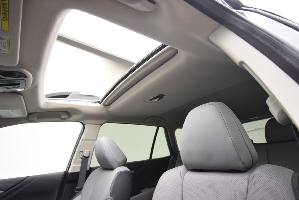 Used 2020 Subaru Outback Limited XT w/ Popular Package #2 AWD/4WD image 14