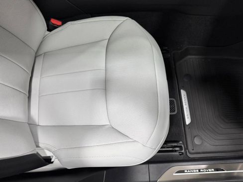 New 2026 Land Rover Range Rover Sport SE image 19