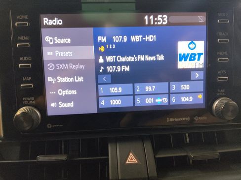 Used 2019 Toyota RAV4 XLE w/ Convenience Package FWD image 25