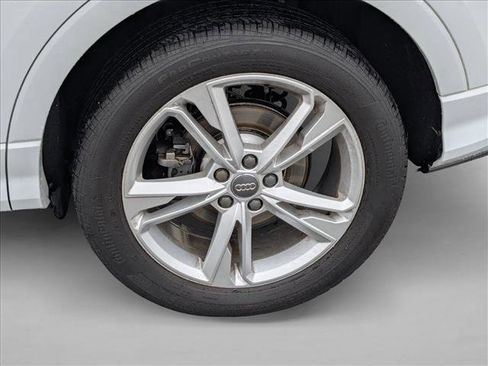 Used 2020 Audi Q3 2.0T Premium w/ Convenience Package image 22