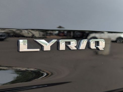 Certified 2024 Cadillac Lyriq Luxury AWD/4WD image 12