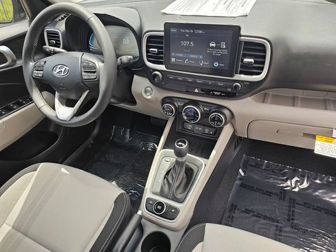Certified 2026 Hyundai Venue SEL FWD image 7
