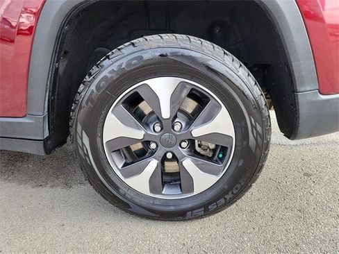 Used 2023 Jeep Grand Cherokee 4WD 4xe image 31