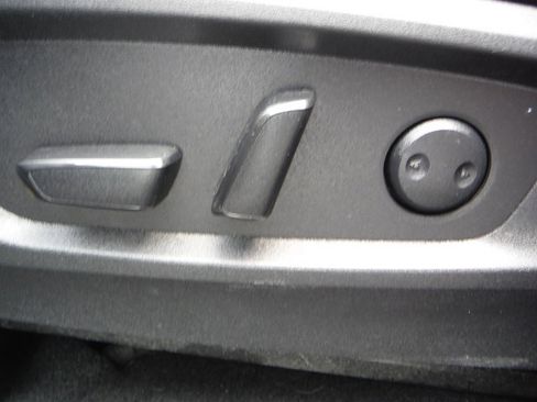 Used 2022 Nissan Pathfinder SV w/ SV Premium Package image 16