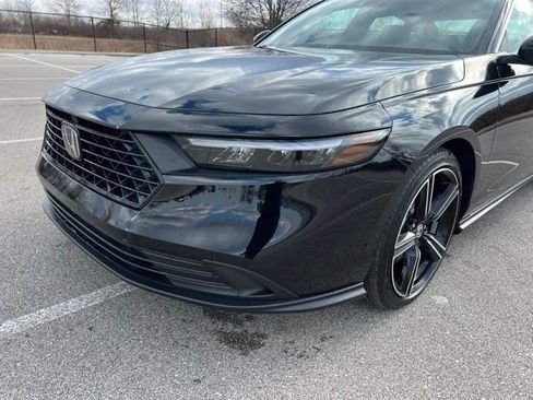 Used 2025 Honda Accord Sport image 4