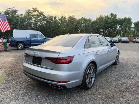 Used 2019 Audi A4 2.0T Premium FWD image 4
