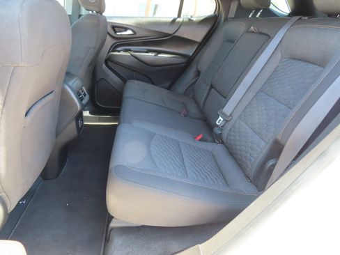 Used 2021 Chevrolet Equinox LT AWD/4WD image 13