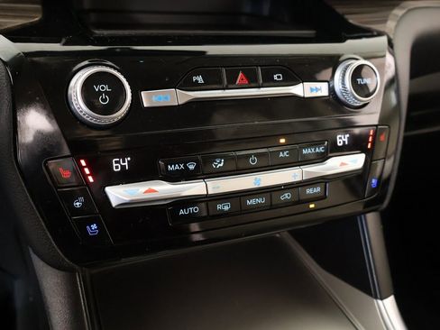 Used 2021 Ford Explorer Limited w/ Hybrid Equipment Group 310A image 8