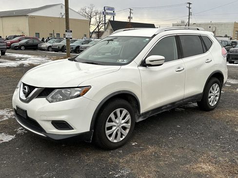 Used 2016 Nissan Rogue S w/ Appearance Package image 4