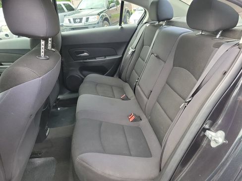 Used 2016 Chevrolet Cruze LT FWD image 16