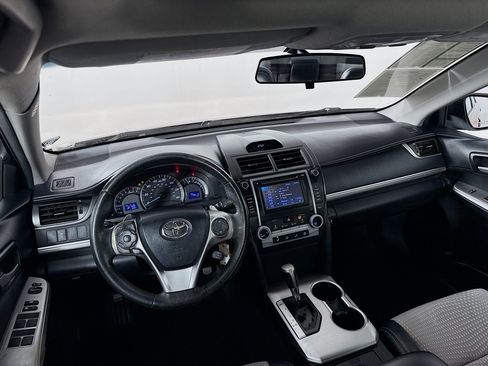 Used 2012 Toyota Camry SE FWD image 20