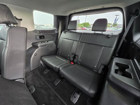 Used 2025 Hyundai Santa Fe SEL image 16