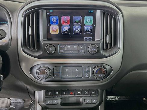 Used 2018 Chevrolet Colorado ZR2 image 13