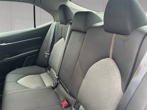 Used 2020 Toyota Camry LE image 16