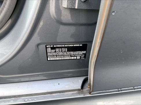 Used 2023 BMW 540i w/ M Sport Package RWD image 33