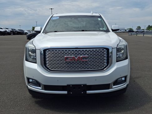 Used 2017 GMC Yukon Denali w/ Open Road Package AWD/4WD image 2