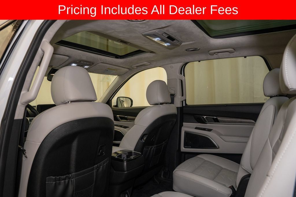 Used 2021 Kia Telluride SX w/ SX Prestige Package AWD/4WD image 11