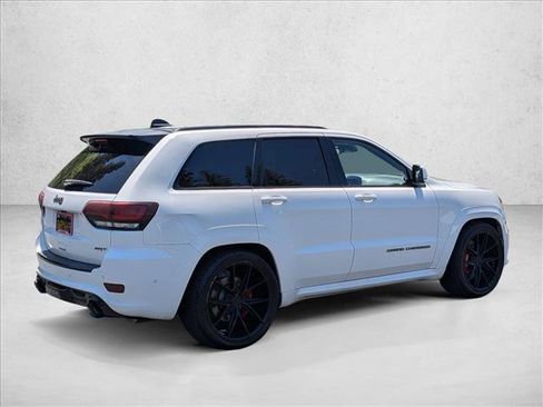 Used 2017 Jeep Grand Cherokee SRT AWD/4WD image 5