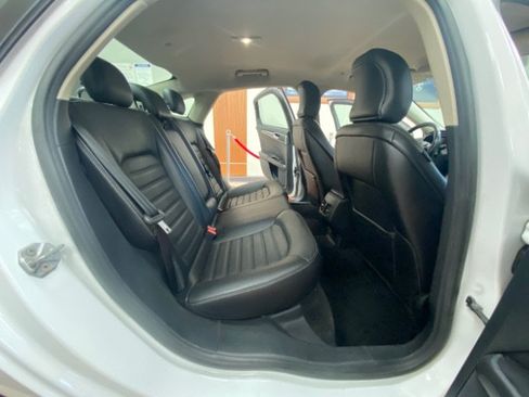 Used 2017 Ford Fusion Energi SE FWD image 12