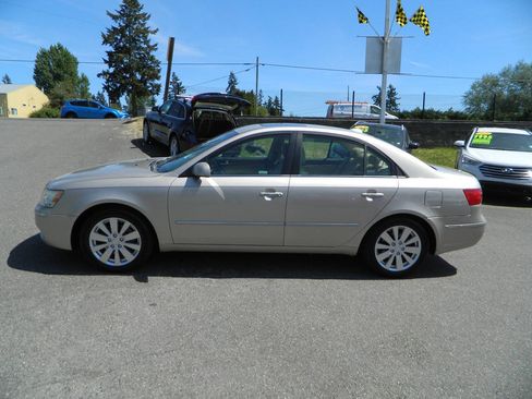 Used 2009 Hyundai Sonata Limited FWD image 5