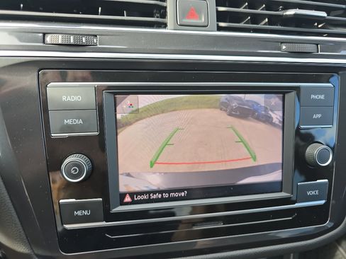 Used 2023 Volkswagen Tiguan S FWD image 25