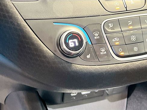 Used 2024 Chevrolet Malibu LT image 19