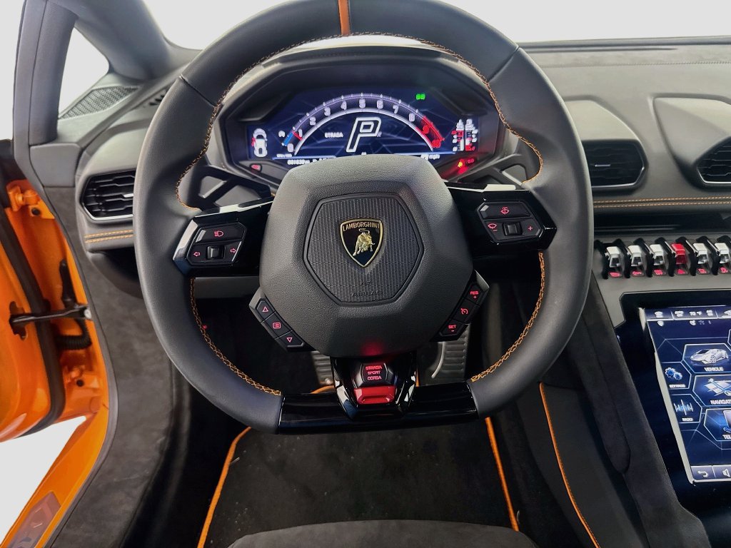Used 2023 Lamborghini Huracan Tecnica RWD image 11