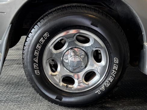 Used 2000 Lincoln Navigator 2WD image 10