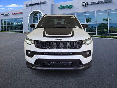 New 2026 Jeep Compass Latitude image 3