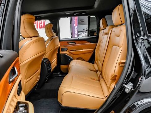 Used 2022 Jeep Grand Cherokee Summit AWD/4WD image 60