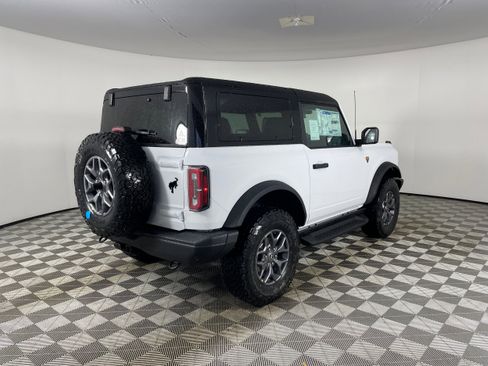 New 2025 Ford Bronco Badlands AWD/4WD image 6